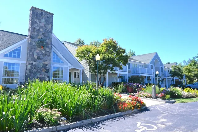 The Lodge At Jackson Village