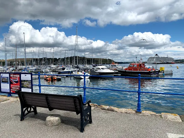 The Verdant Seafood Bar