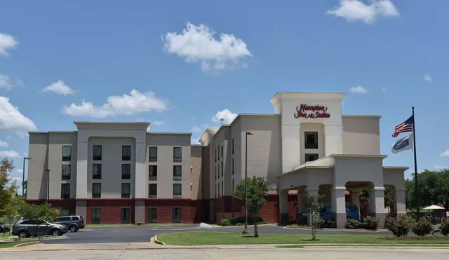 Hampton Inn & Suites Alexandria