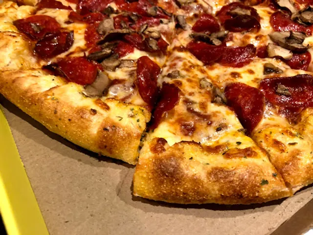 Hungry Howie's Pizza