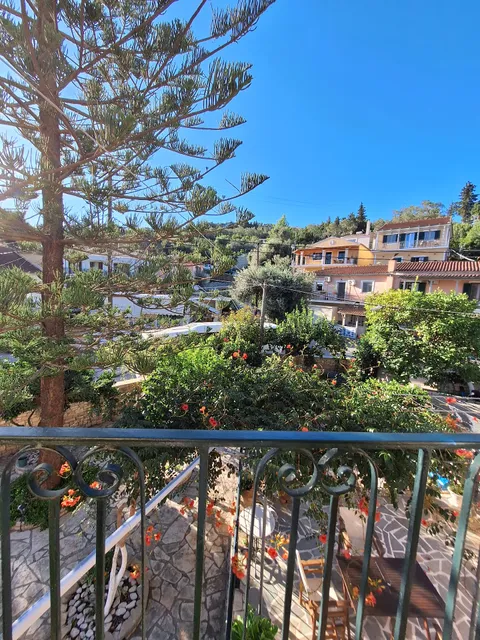 Arthur House and Arthur Apartment