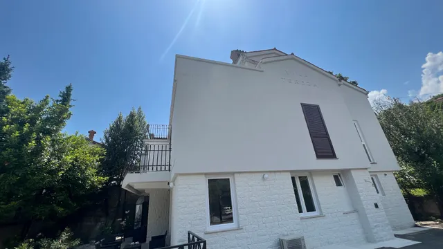 Villa Tereza Apartments Icici, 100 meter from the beach