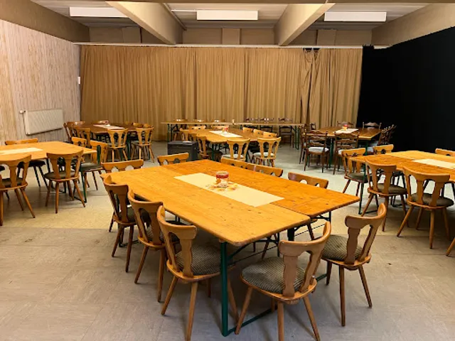 Zum Hubertus Inh. Michael Schlottke Bundeskegelbahnen, Gesellschaftsräume, Biergarten