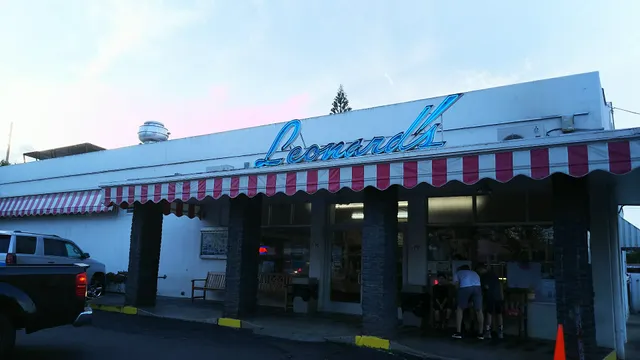 Leonard's Malasadamobile Wagon