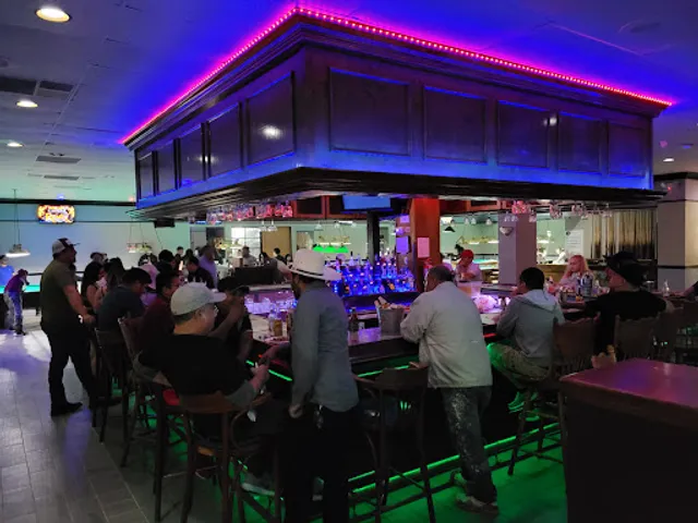 Centro Botanero Bar & Grill