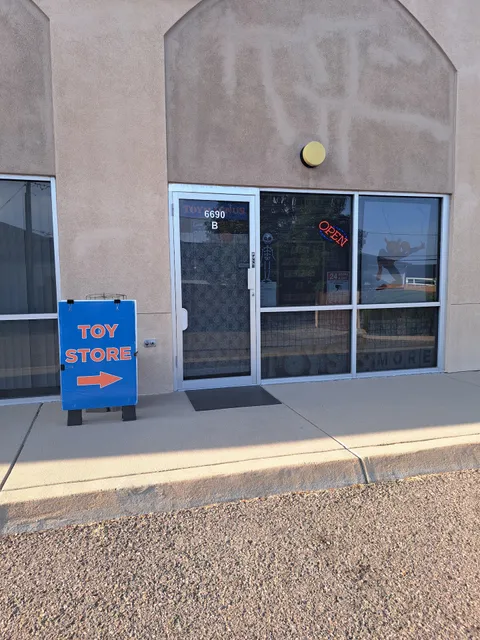 Toymagnus Books and Games