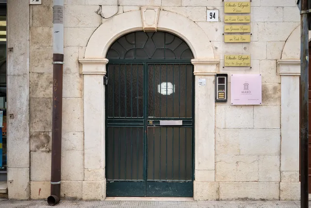 Makò Houses and Rooms