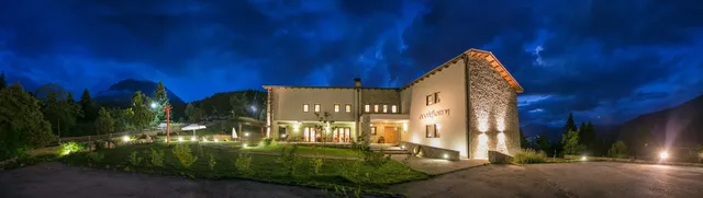 Anavasi Mountain Resort