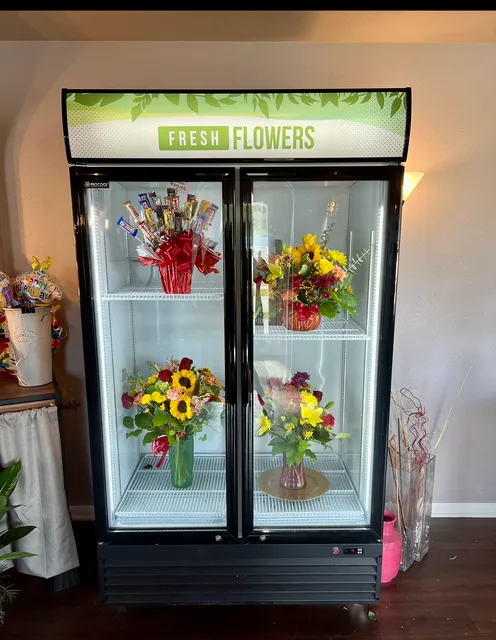 Leaves Floral Design & Events (Now Located On Janesville Road!)