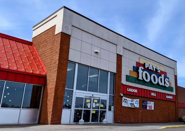 Pat's Foods IGA