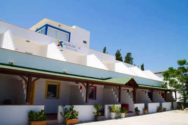 Rengarenk Apart Hotel