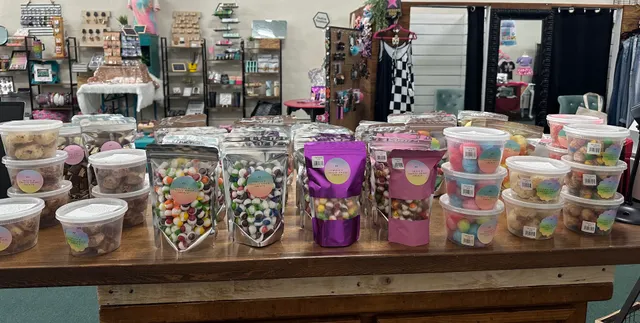 Hustlin' Honeys and the Shop 20 Hive