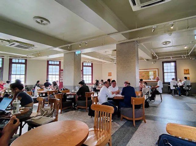 STARBUCKS Bangka Shop