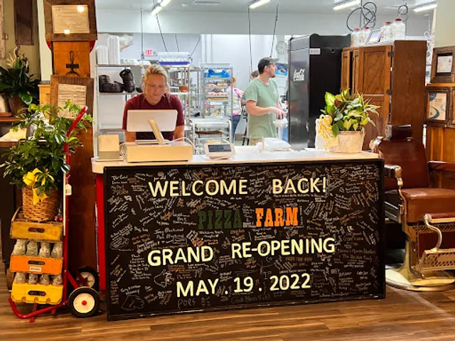 Pizza Farm Restaurant - Rockmart