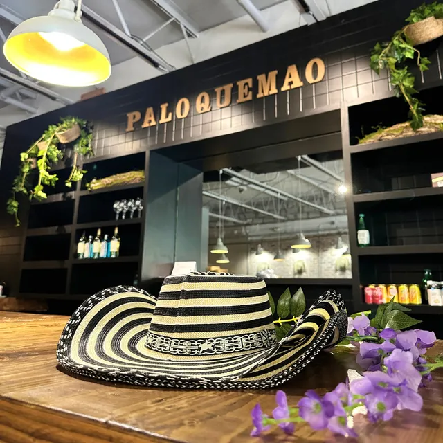 Palo Quemao Downtown