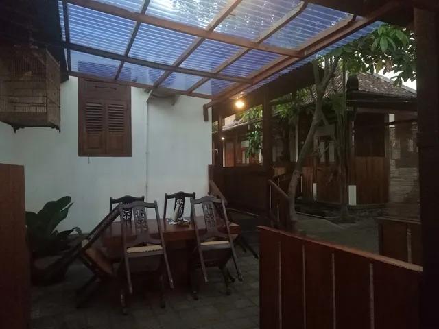 Ndalem MJ - Homestay & Warung Kopi