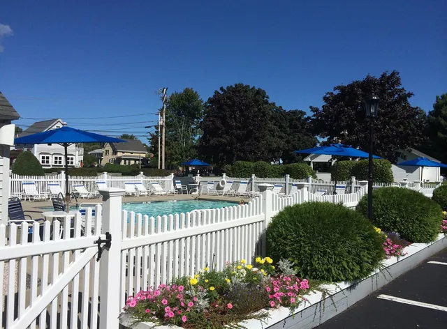 Elmwood Resort Hotel