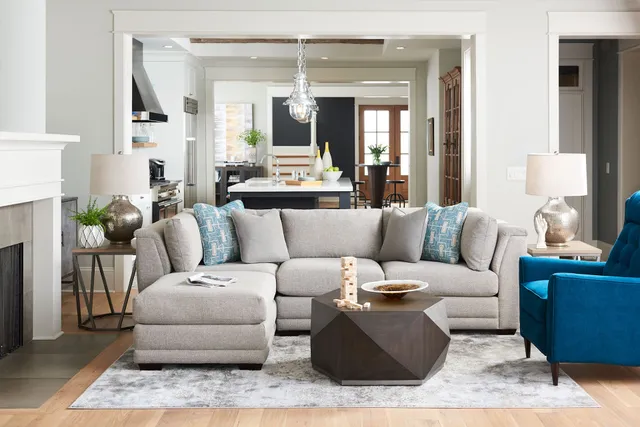 La-Z-Boy Home Furnishings & Décor