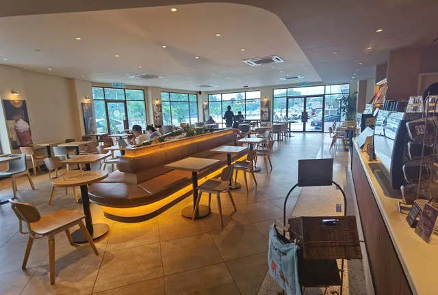 The Coffee Bean & Tea Leaf