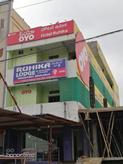 OYO 40311 Hotel Ruhika