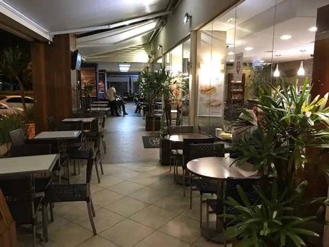 Fran's Café - CLN 209