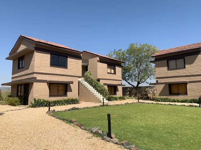 Clarks Safari Pushkar