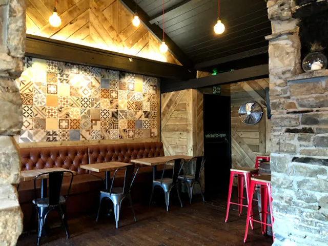 Trattoria restaurant & Aperitivo Bar