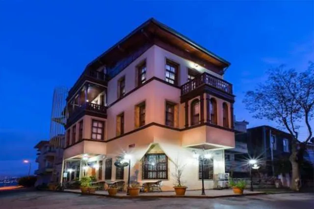 Yalı Hotel