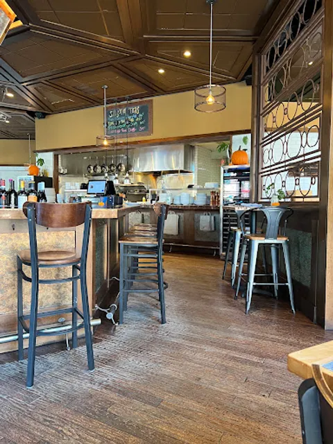 Flatiron Kitchen + Taphouse