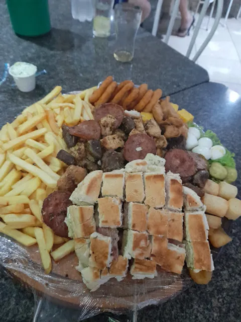Triângulo Lanches e Pizzaria