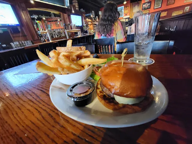 Olde Magoun's Saloon