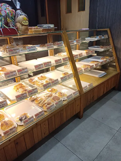 Rammona Bakery Mekarwangi