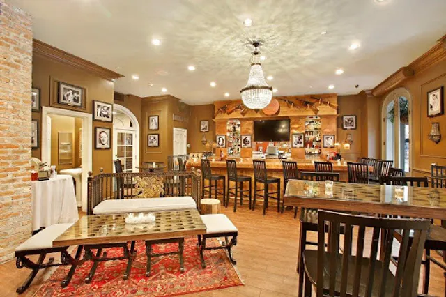 21st Amendment Bar at La Louisiane