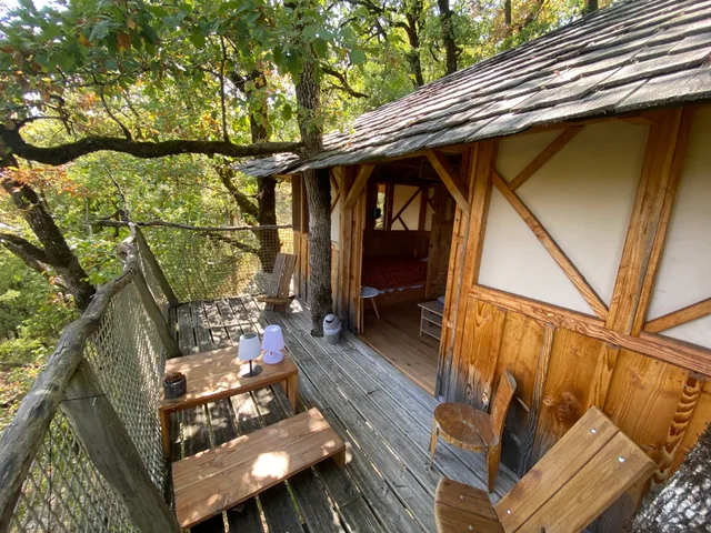 Cabane Dans Les Arbres