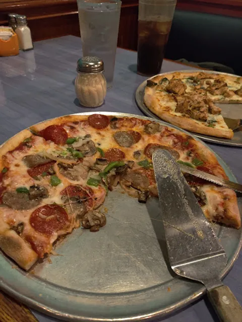 Elizabeth's Pizza - Lawndale Location