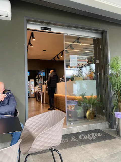 PIZZA E BABBÀ Nola Pizzeria