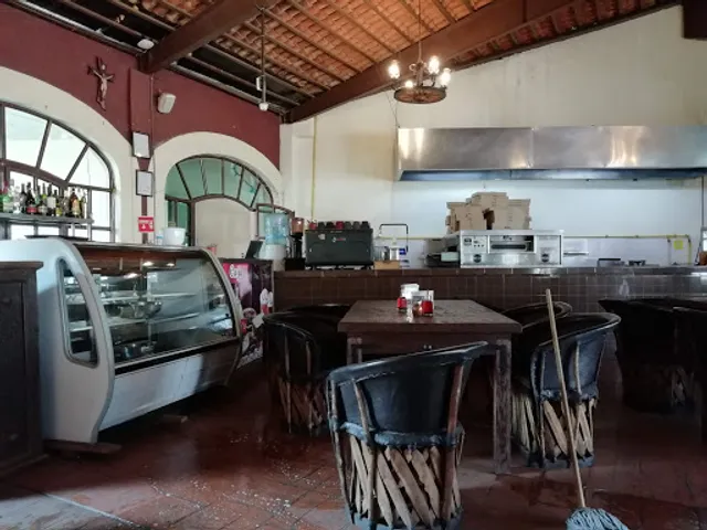 Gabacho's Pizzeria Y Restaurante