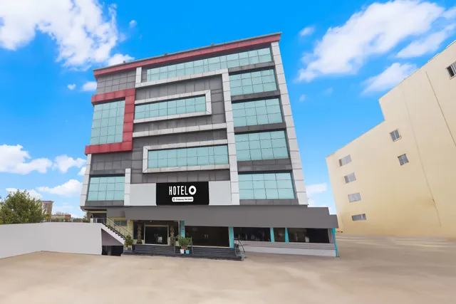 Collection O Nellore Subbareddy Government Hospital Formerly Hotel Rama Royal