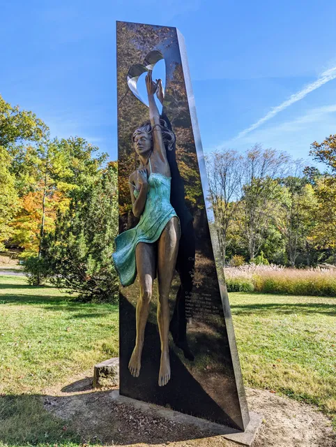 Pyramid Hill Sculpture Park