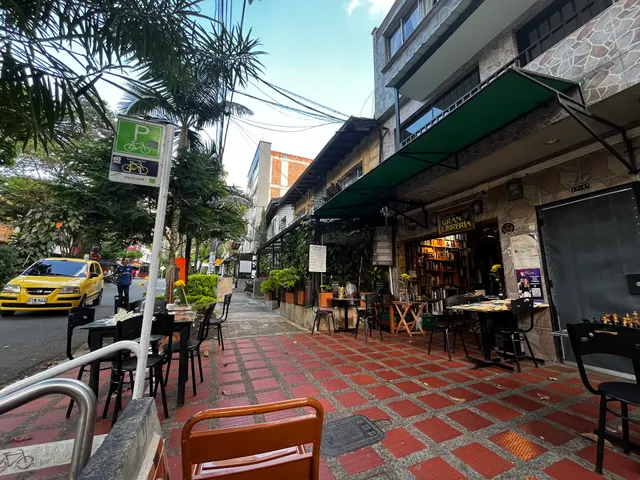 Pequeña Gran Librería