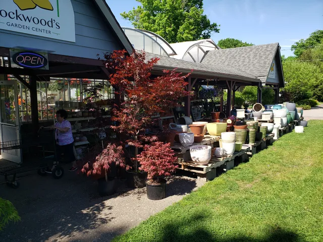 Lockwood's Greenhouses & Farm