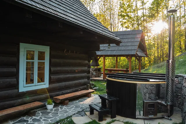 Zbojnícke Chalúpky