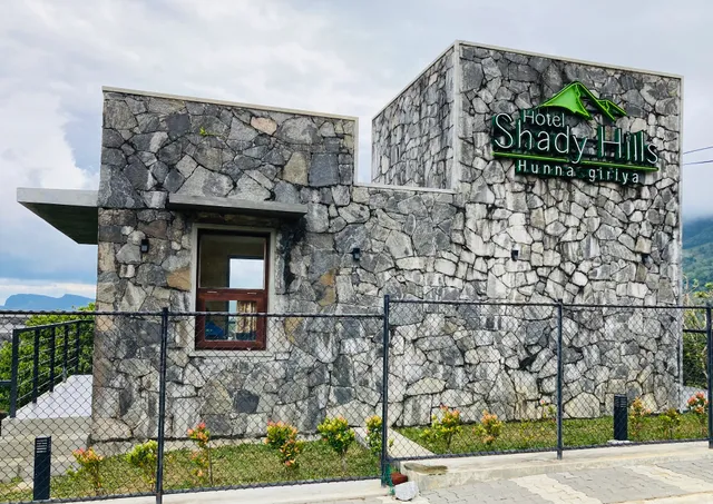 Shady Hills Hunnasgiriya