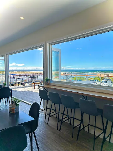 The River Mouth Cafe