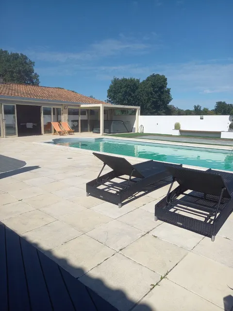 Gite La Rosalie - Piscine & Jacuzzi privatifs