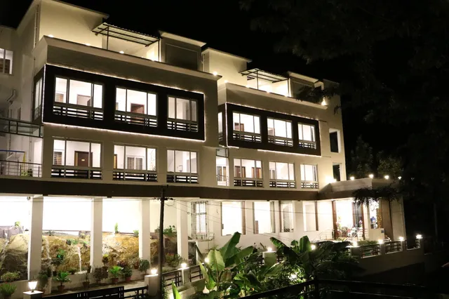 Hotel Dreams Paradise, Yercaud