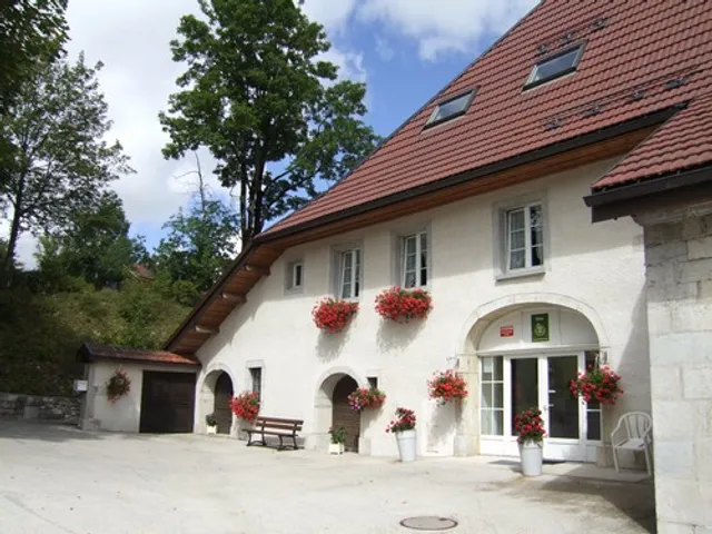 Location vacances Mouthe - Chambres d'hôtes - Gîtes du petit sarrageois