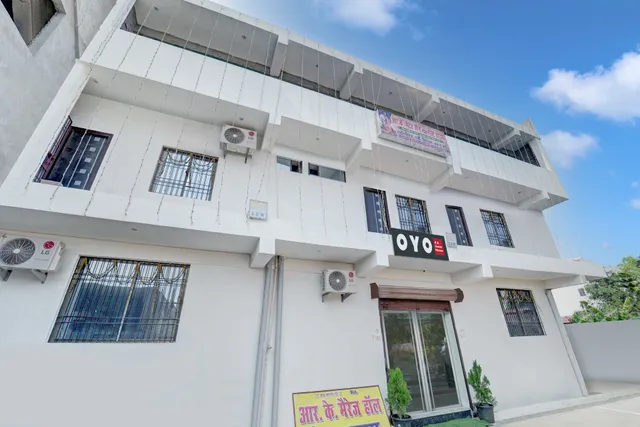 Super Hotel O Flagship R K Marriage Hall and Guest House