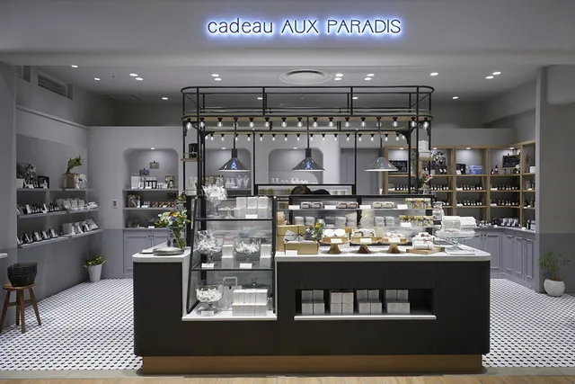 cadeau AUX PARADIS〔カドー オゥパラディ〕大阪ルクアイーレ店