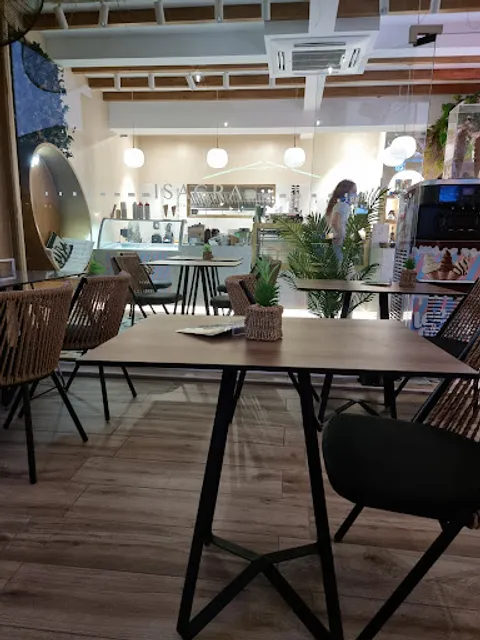 ISAGRA brunch, restaurant & more